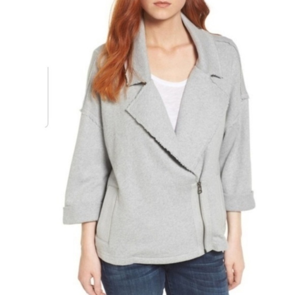 Caslon gray knit oversized asymmetrical zipper jacket, size small